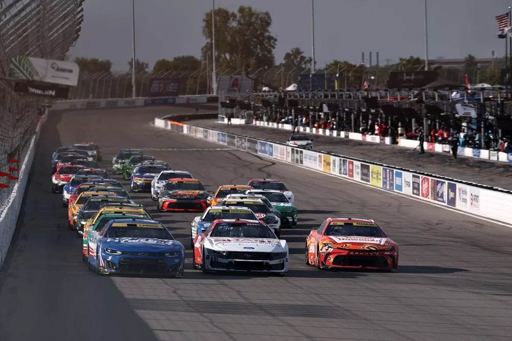 are stage points too valuable in nascars chase for the championship Kyle Larson Questions Stage Points, Calls Them 'Participation Awards'
