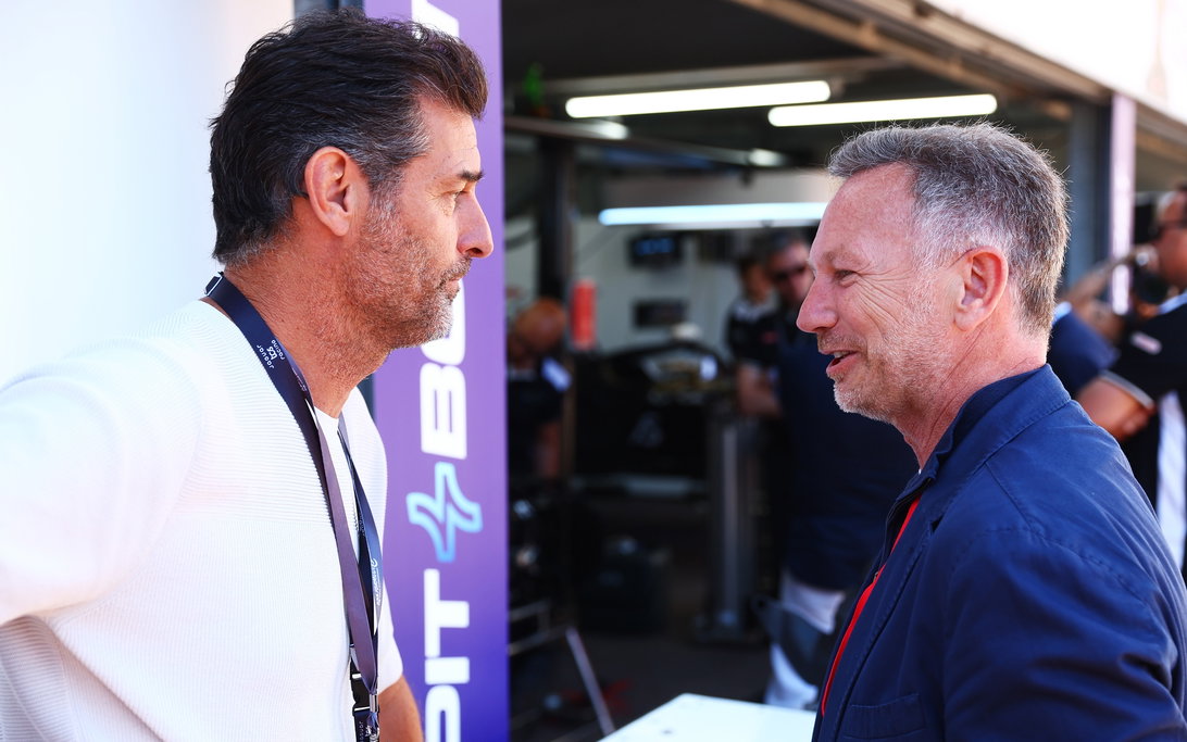 Christian Horner addresses media about potential F1 return and conditions
