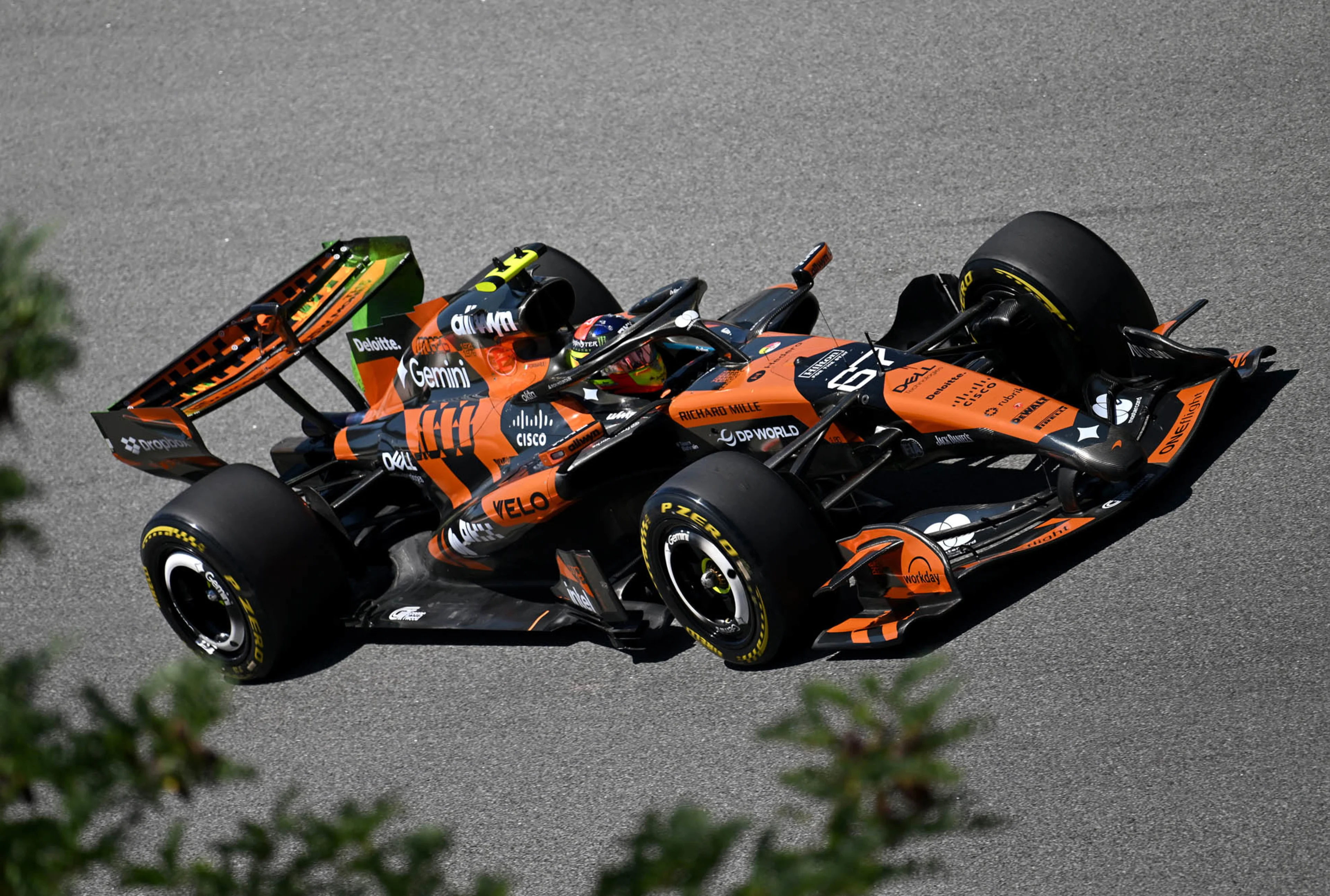 McLaren fine-tunes balance during FP3 runs at Barcelona