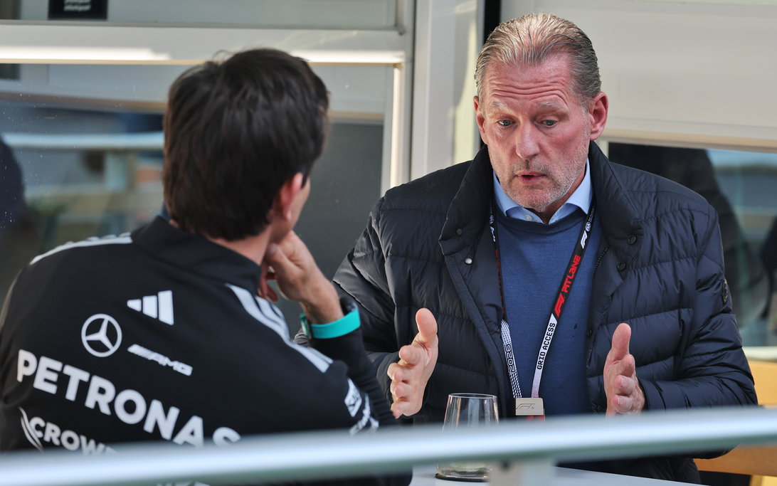 red bull boss issues clear stance on toto wolff jos verstappen Red Bull Boss Delivers Bold Response on Toto Wolff-Jos Verstappen Talks