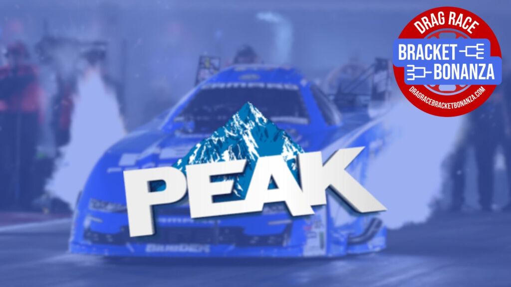 Exciting Drag Race Bracket Bonanza Teams Up with Peak in Chicago 3 Fans participate in Drag Race Bracket Bonanza during the Route 66 Nationals weekend