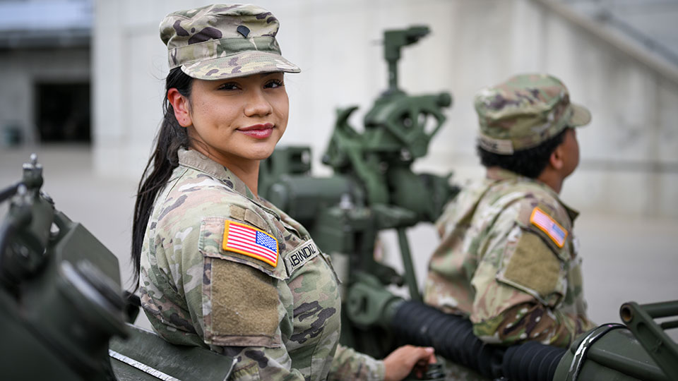 PPG Announces Exciting Armed Forces Qualifying at Indy Today 2 Drivers prepare for PPG Presents Armed Forces Qualifying at Indianapolis Motor Speedway