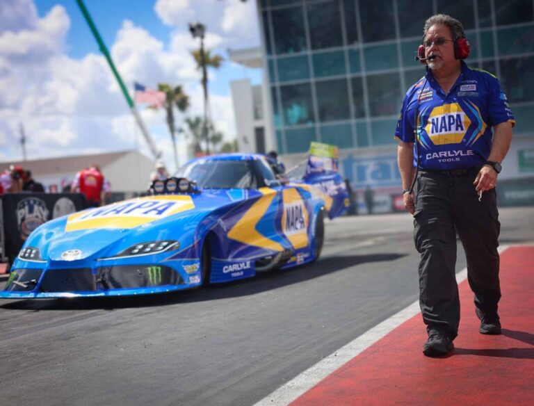 Racing Electronics Named Official Radio Partner of Ron Capps Motorsports 10 racing electronics becomes official radio supplier of ron capps Racing Electronics Named Official Radio Partner of Ron Capps Motorsports