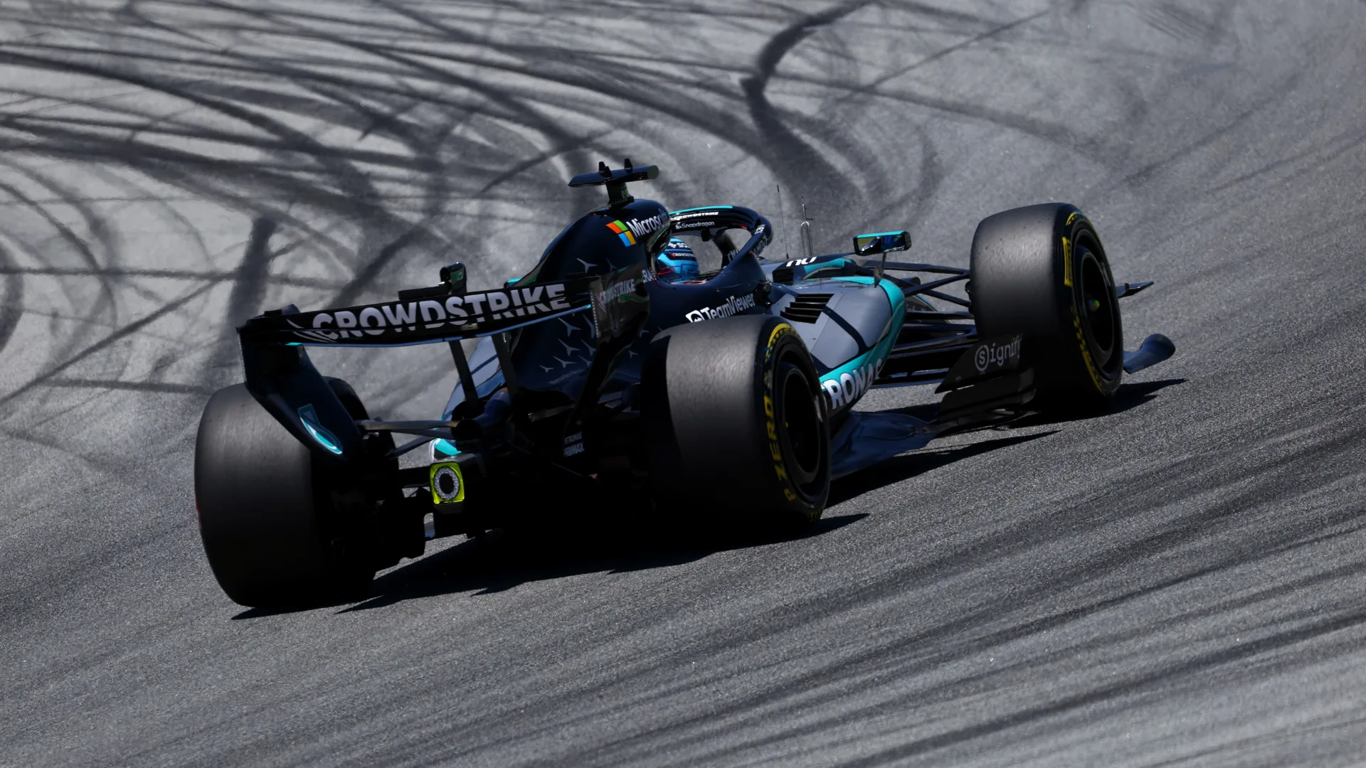 LIVE: Thrilling Action in 2026 F1 Austrian Grand Prix Free Practice 1 2 Formula 1 cars during a Grand Prix weekend practice session