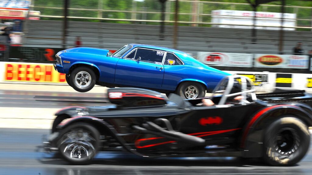 1000 Round Win Club Fuels Drag Race Bracket Bonanza Excitement in Bristol 3 Fans engage with the Drag Race Bracket Bonanza during Bristol weekend