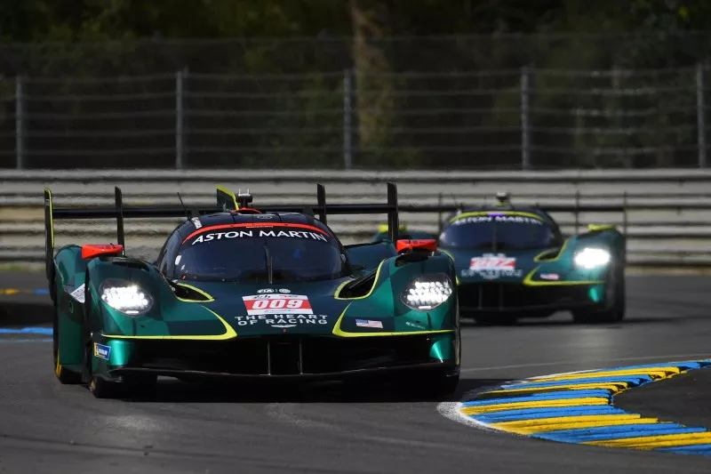Discover How 2026 Le Mans 24 Hours Qualifying Really Works 2 Hypercars and GTs in qualifying at Le Mans 24 Hours