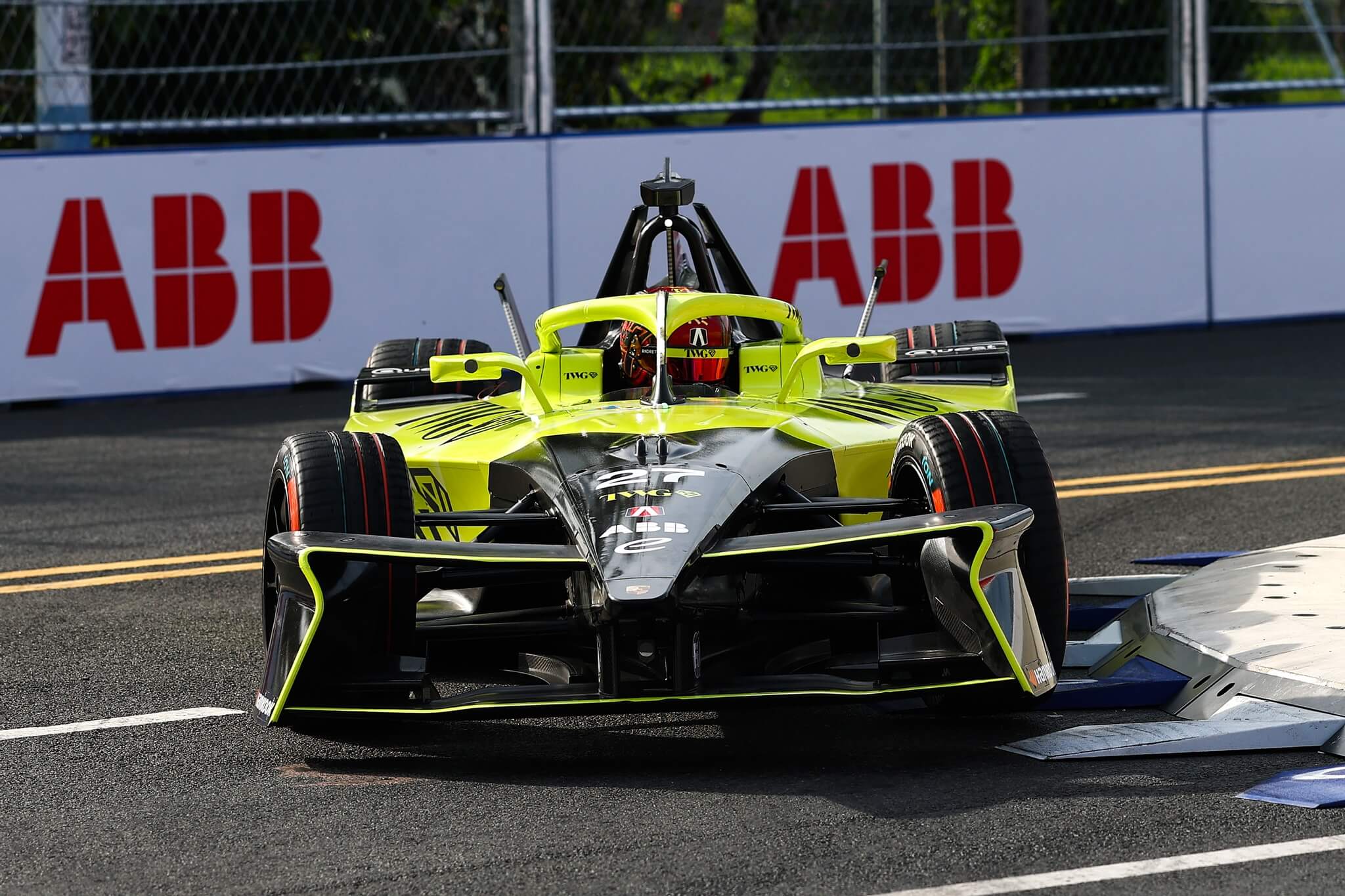 Jake Dennis Confirms Formula E Title Chase After Emotional Andretti Win 1 andretti dominance in formula e qualifying at sanya jake dennis Jake Dennis Confirms Formula E Title Chase After Emotional Andretti Win