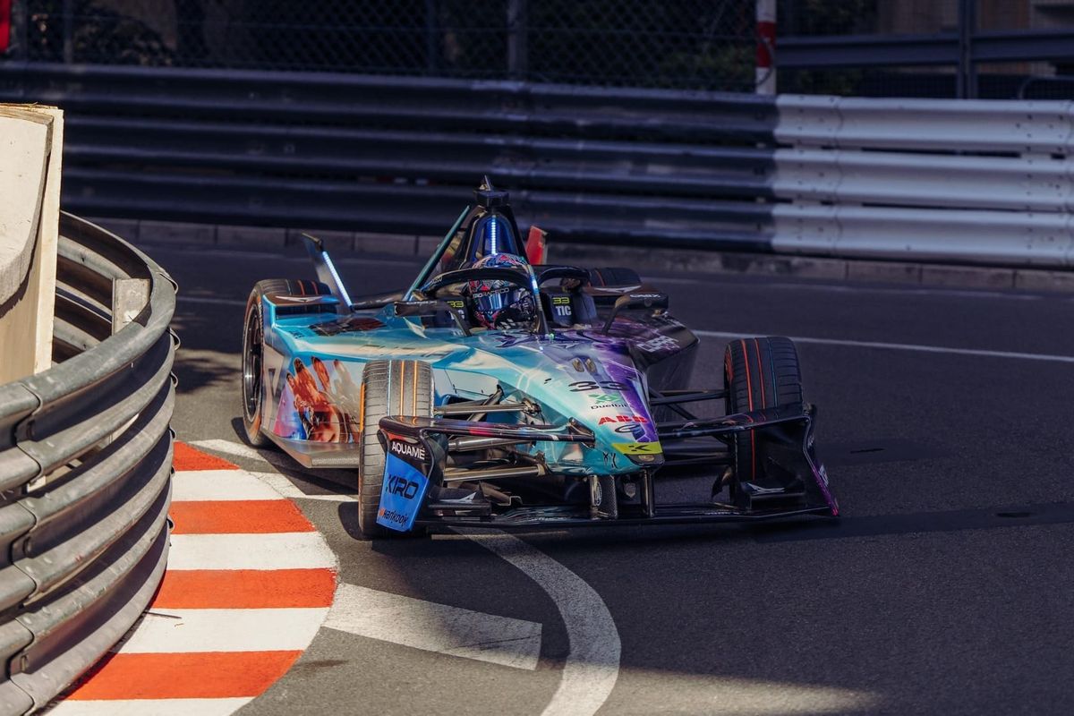 Ticktum Faces Disciplinary Warning from Formula E Team 3 Cupra Kiro evaluates driver options amid disciplinary warning for Dan Ticktum