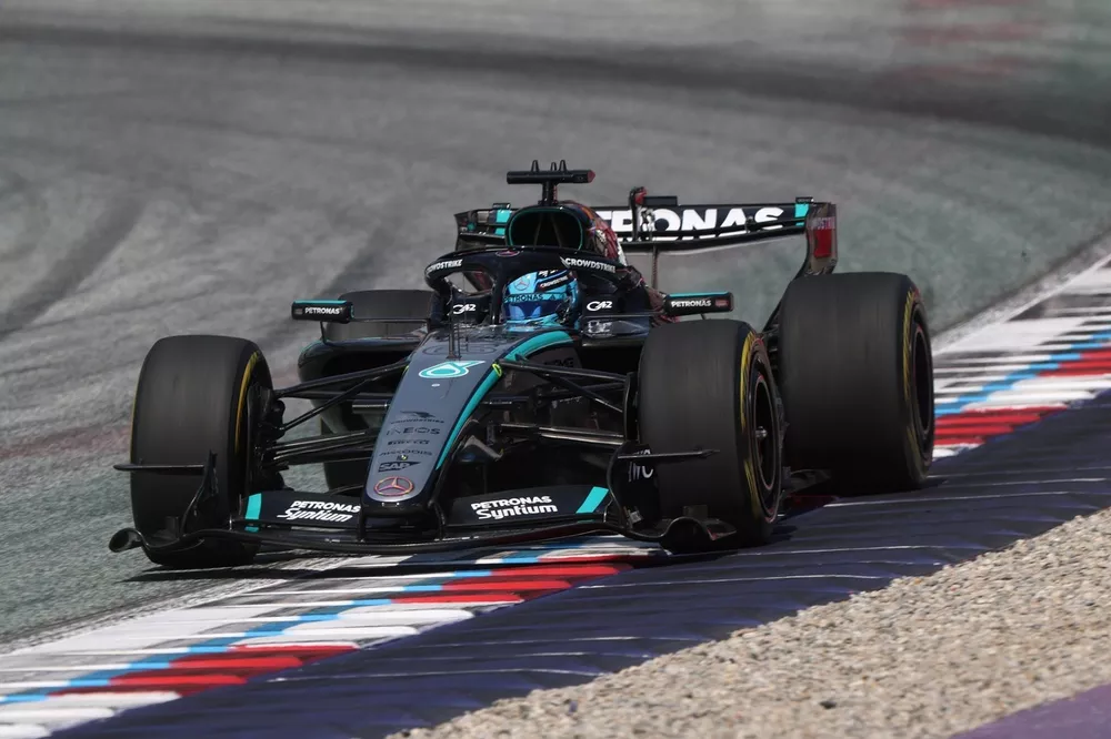 Russell Holds Off Rival for First Win Since Season Start 3 George Russell leads Max Verstappen late in the Austrian Grand Prix