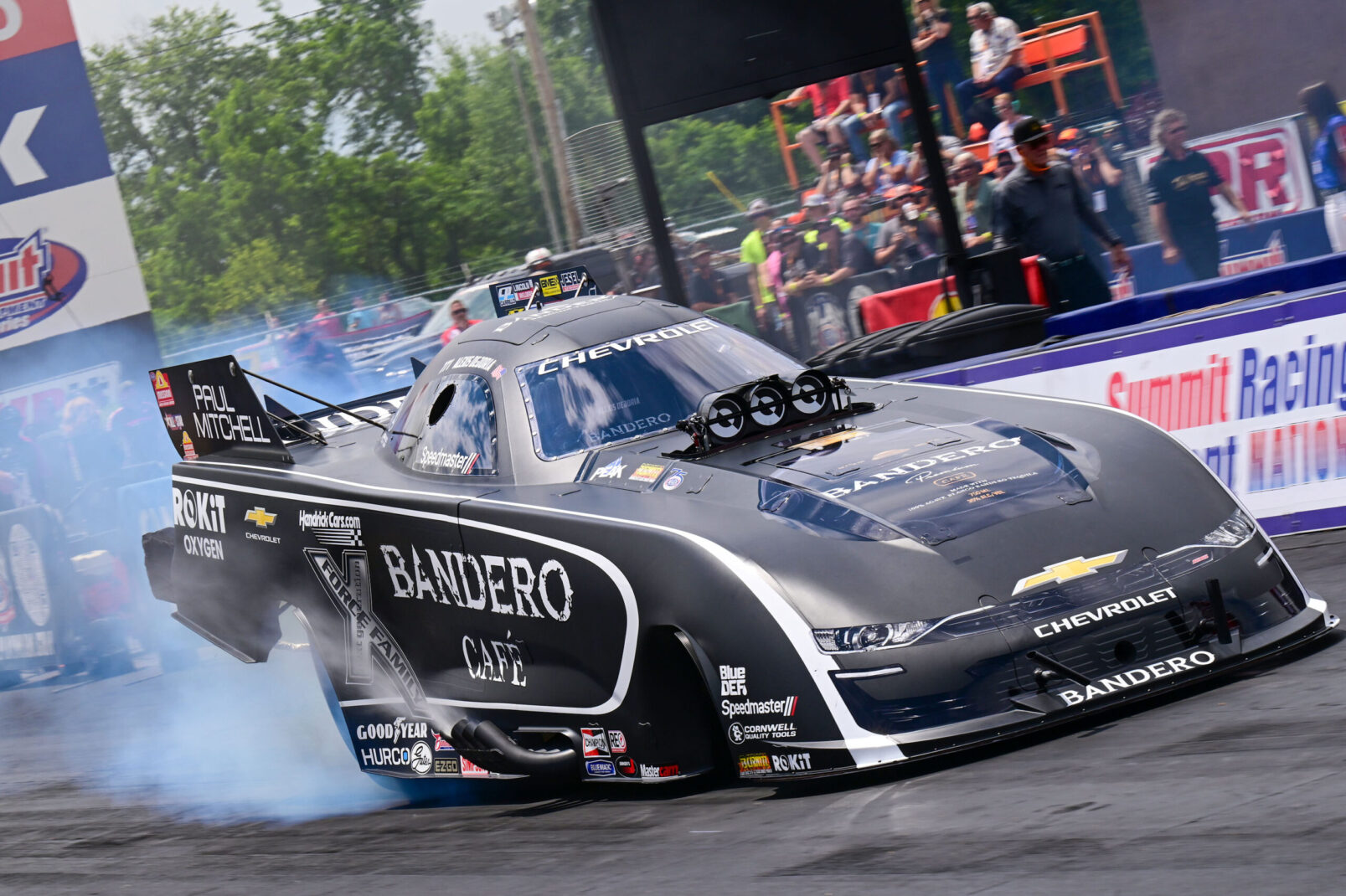 John Force Racing Delivers Impressive Day One Results at Norwalk 3 John Force Racing teams prepare during Norwalk qualifying