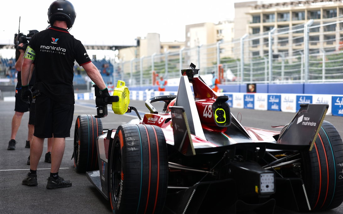 'Kill switch' agony hits again as Formula E team reveal Nico Hulkenberg's shock pain 2 Nico Hülkenberg’s Audi stops after debris triggers the external kill switch