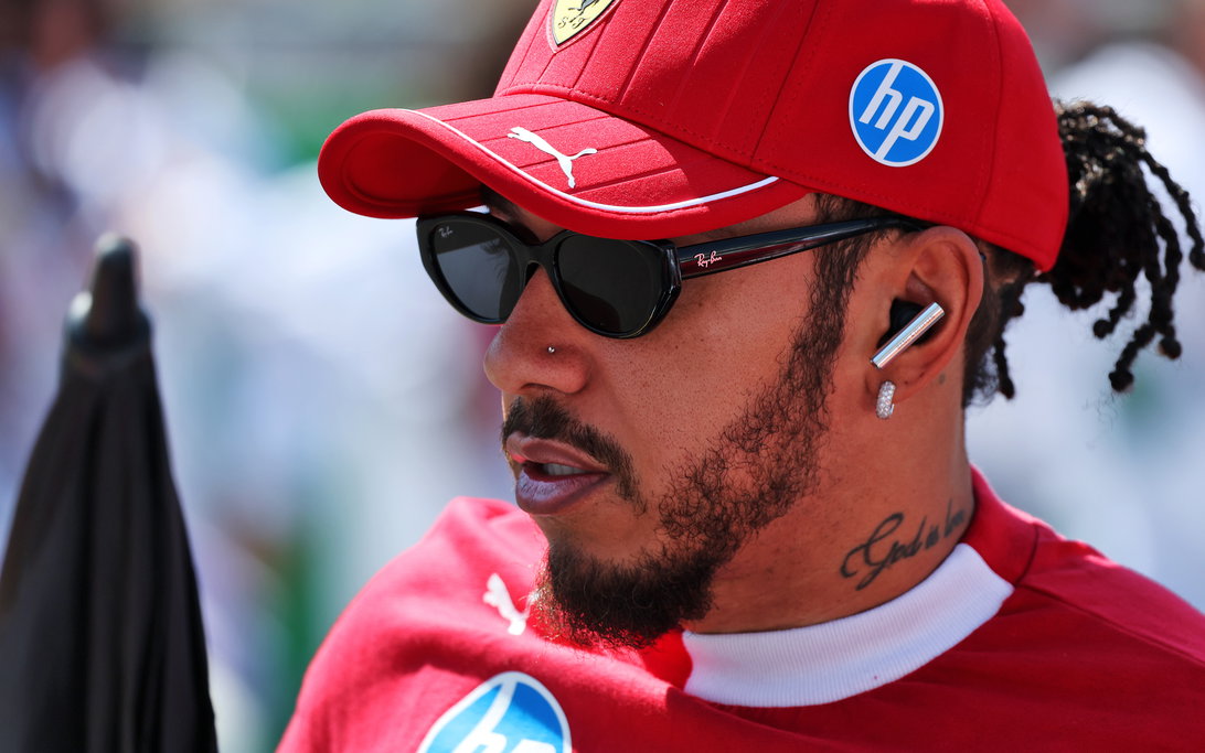 Lewis Hamilton blasts 'ridiculous' racing issue: 'No accountability here' 2 Lewis Hamilton speaks about junior motorsport costs during media duties