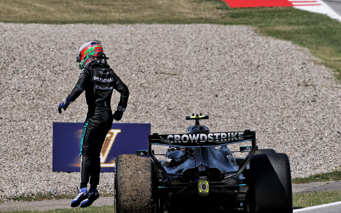 Mercedes Faces Grid Penalty After Fresh Engine Worries Emerge 2 Mercedes faces potential grid penalties amid power unit reliability concerns