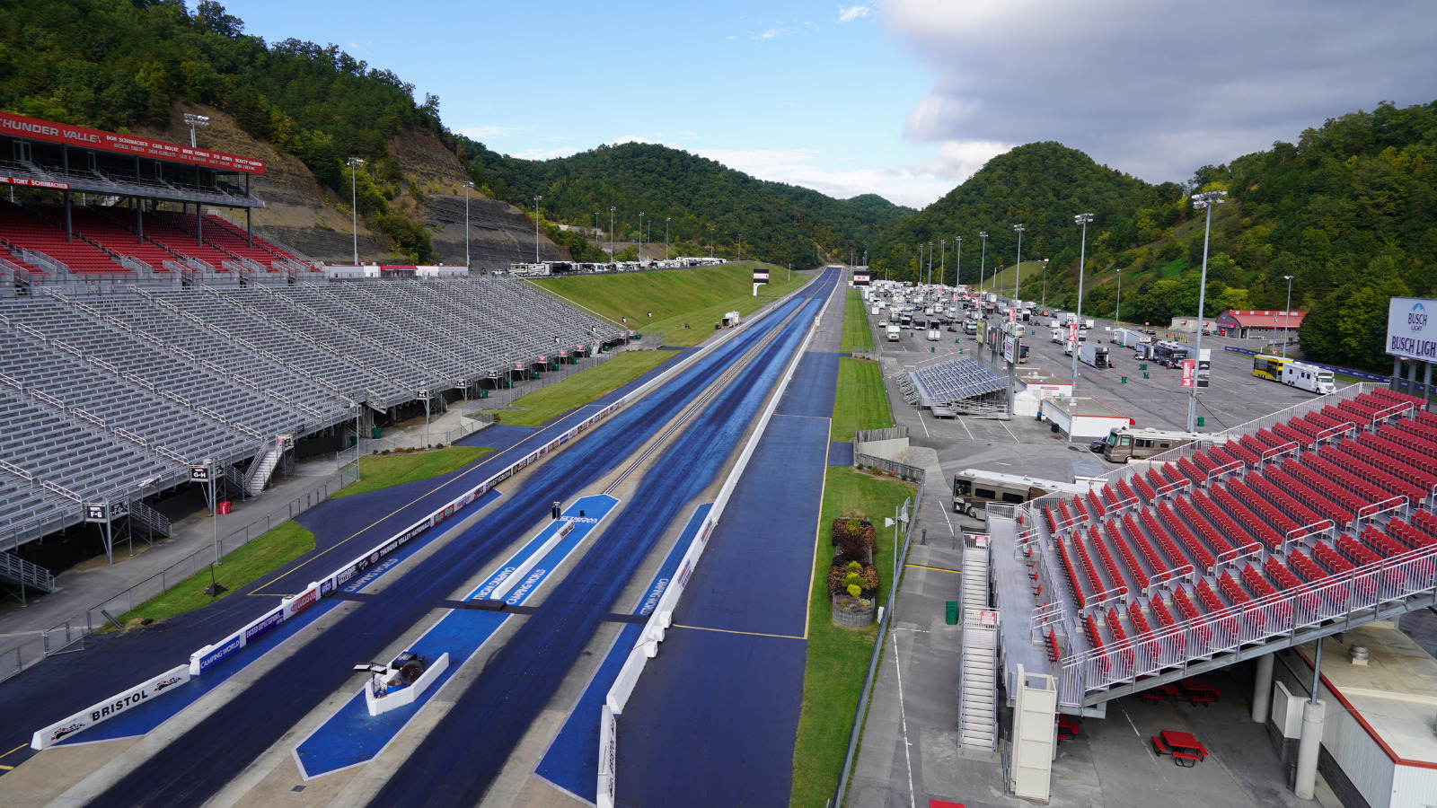 1000 Round Win Club Fuels Drag Race Bracket Bonanza Excitement in Bristol 1 rad torque systems fall fling rolls into bristol dragway for final 1000 Round Win Club Fuels Drag Race Bracket Bonanza Excitement in Bristol