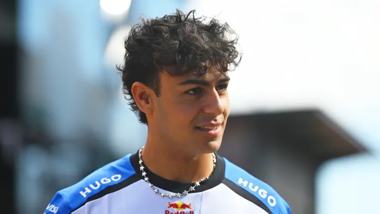Lindblad Shares His Ambitions and Helmet Design for a ‘Special’ Home Race 5 arvid lindblad outlines hopes and explains helmet design for Lindblad Shares His Ambitions and Helmet Design for a ‘Special’ Home Race