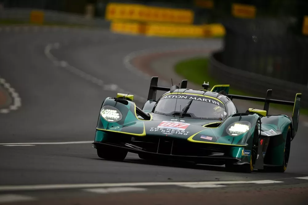 Aston Martin Confronts ‘Make or Break’ Moment with First Major Upgrade 2 Aston Martin prepares a major 2026 Hungarian GP upgrade with an all-new chassis