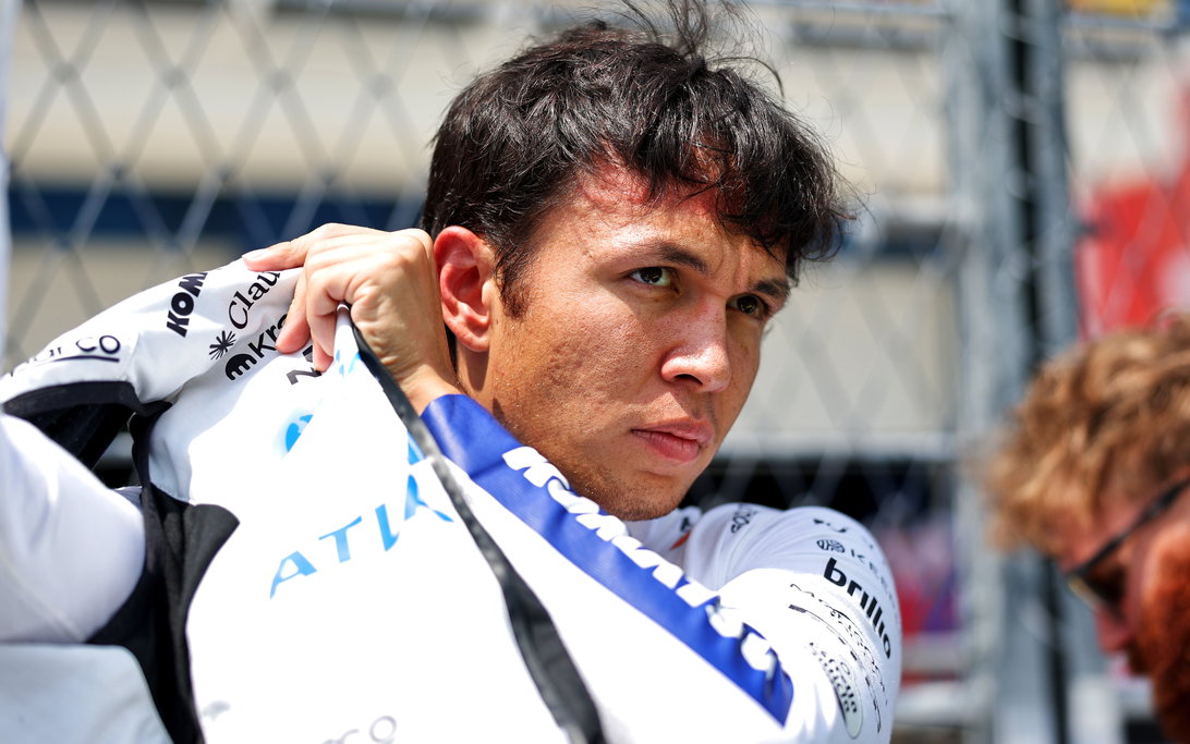 F1 Veteran Joins Alex Albon’s Team Management for Major Boost 2 David Coulthard joins Alex Albon’s management structure at Williams