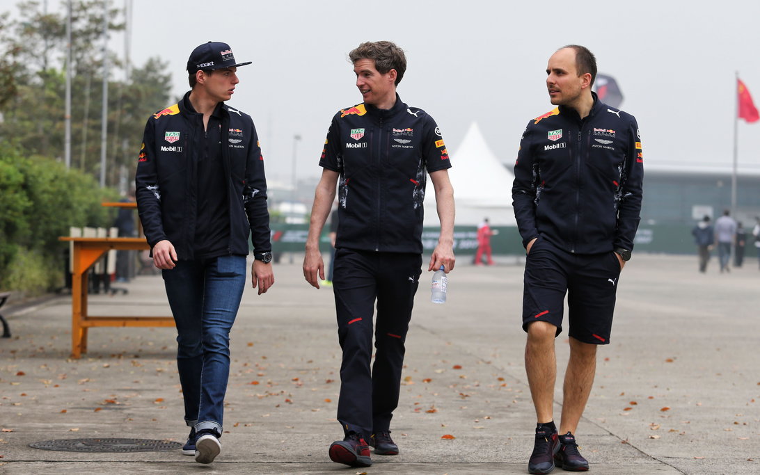 Max Verstappen’s Former Engineer Joins Williams to Reunite with Red Bull Team 3 Former Verstappen engineer Michael Manning reunites with Williams drivers