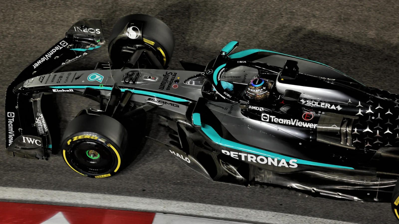 George Russell Struggles as Mercedes’ Mysterious Issue Deepens 3 Mercedes engineers investigate full-throttle performance loss on Russell’s car