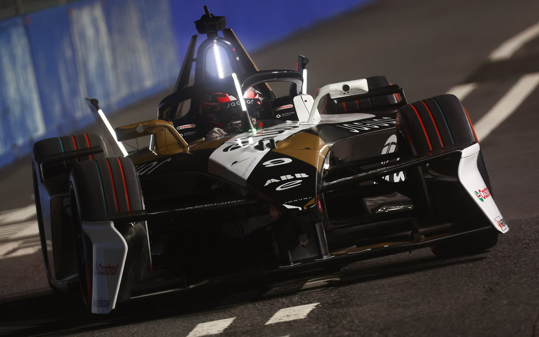 Mitch Evans Gears Up for Intense Formula E Title Showdown 2 Mitch Evans prepares for Formula E title showdown ahead of the London E-Prix