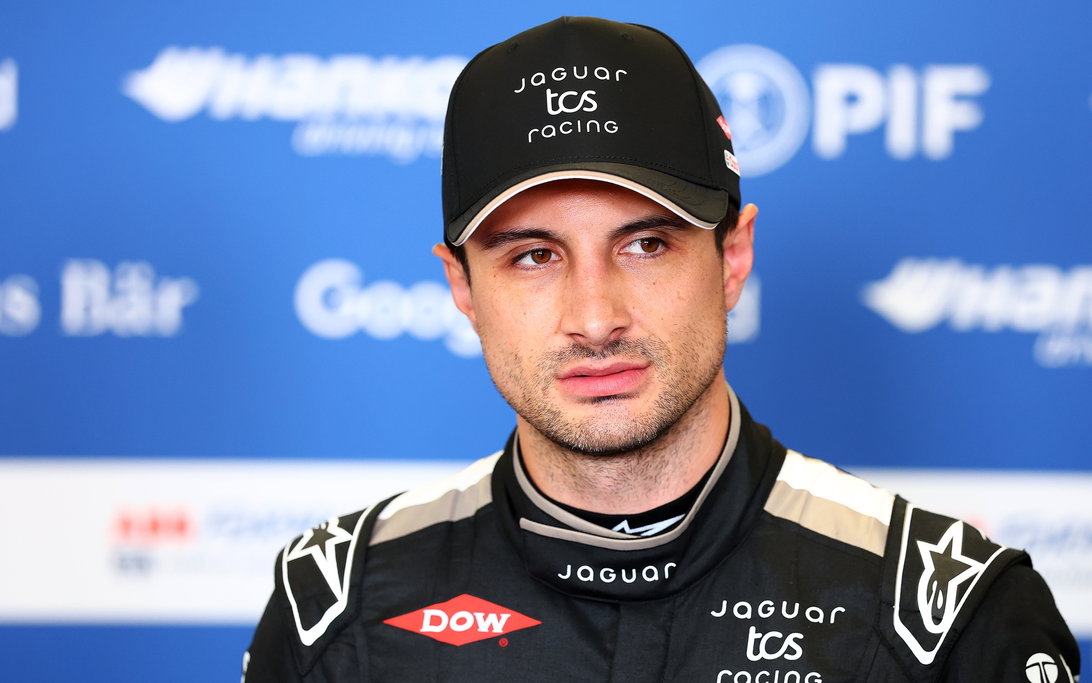 Mitch Evans Faces ‘Curveball’ as Heavy Rain Hits Formula E 2 Mitch Evans prepares amid rain threat in Formula E