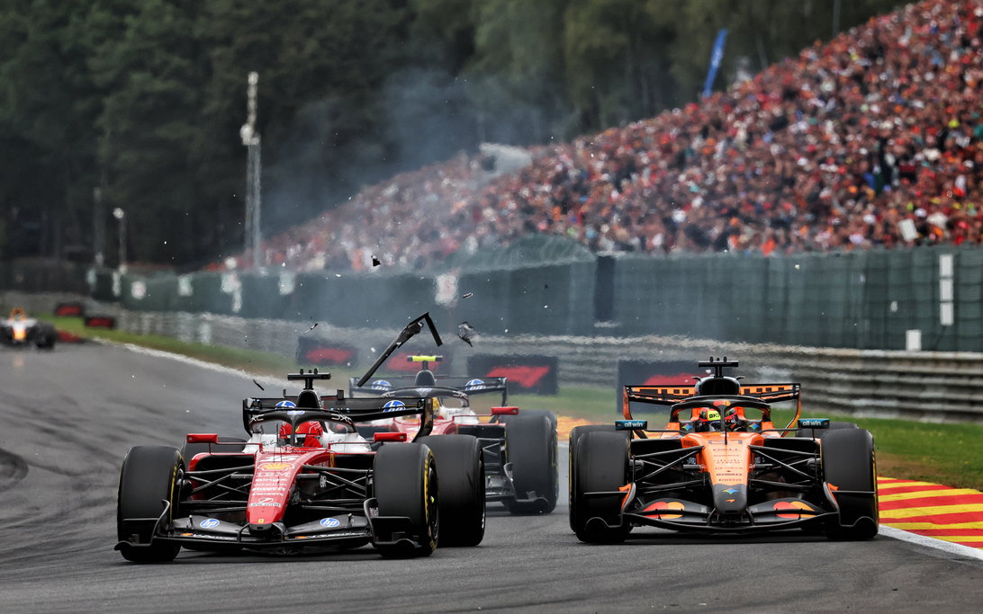 Oscar Piastri Voices Alarm After Charles Leclerc's Scary Near-Miss 2 Oscar Piastri and Charles Leclerc battle at Les Combes during the Belgian Grand Prix
