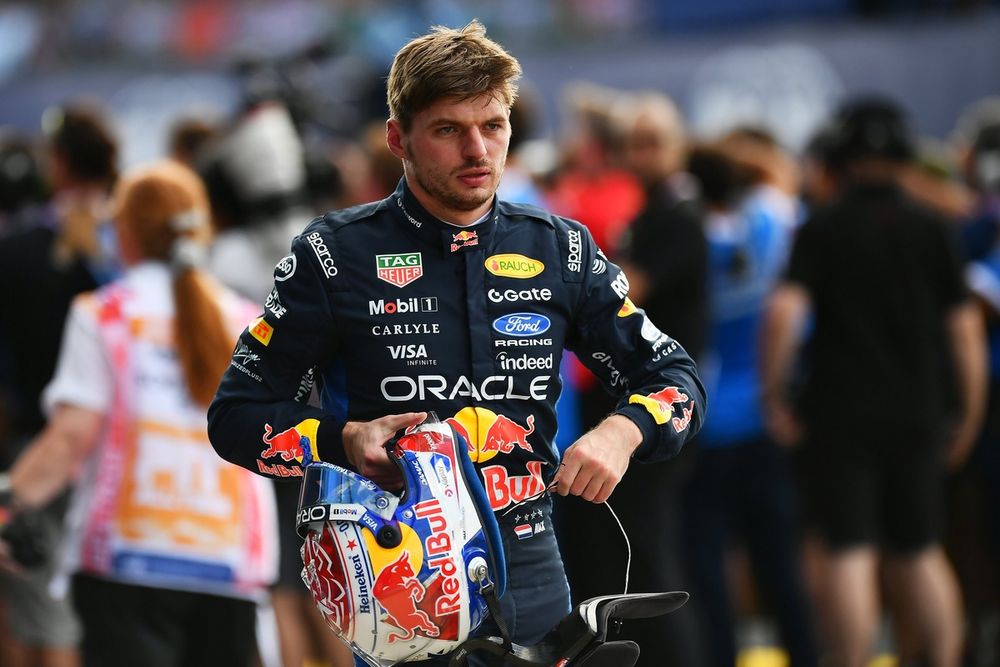 Max Verstappen Struggles with Two Key Red Bull Issues After Painful Qualifying 3 Red Bull RB22 under scrutiny as Verstappen details straight-line and cornering weaknesses at Silverstone