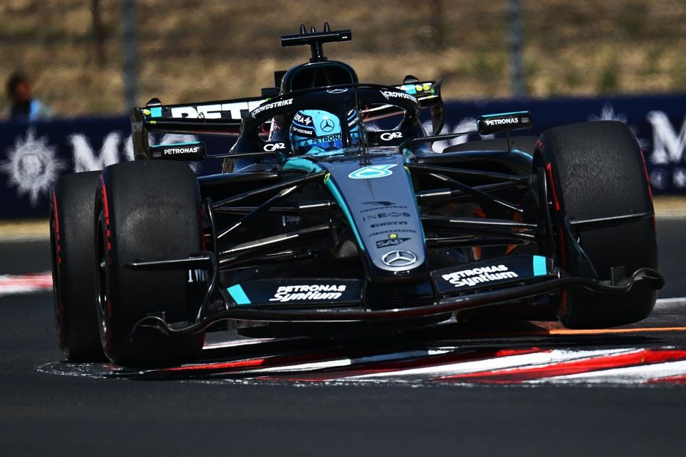 The Shocking Truth Behind Russell’s Hungarian GP Start Failure 2 George Russell’s Mercedes at the Hungarian Grand Prix start