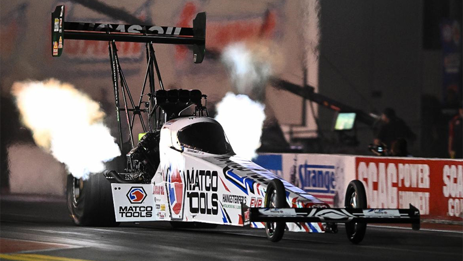 Antron Brown Finishes Strong with Semifinal Win at Seattle Western Swing 3 Antron Brown prepares for Top Fuel competition