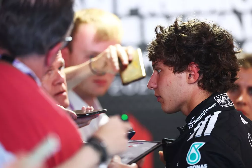 Toto Wolff Responds After Kimi Antonelli Left Stressed by Mercedes Choice 3 Mercedes boss Toto Wolff reflects on Kimi Antonelli’s pressured Q3 at Silverstone