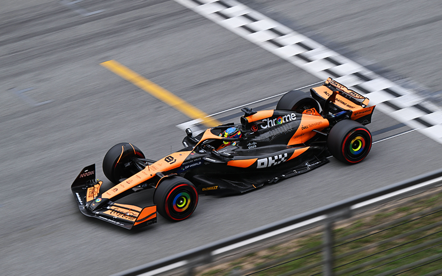 Rising McLaren Star Shares Key Development Insights Amid Race Seat Hunt 2 McLaren F1 team at work during a race weekend