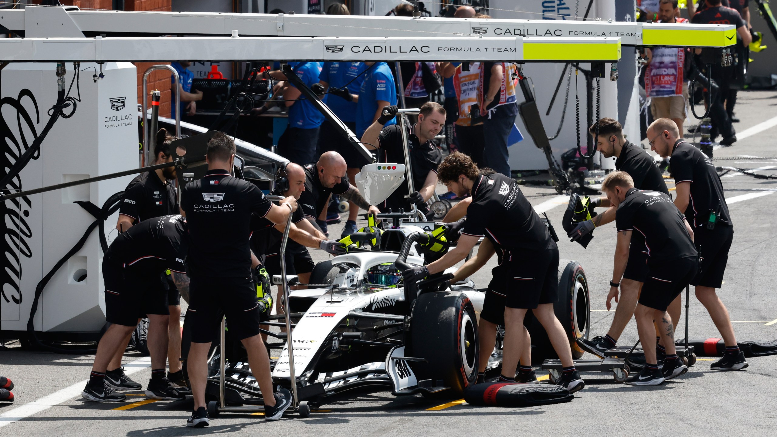 Mark Walter’s LA Lakers Sale: Impact on Cadillac F1 Team Future 3 Cadillac F1 leadership change following Graeme Lowdon’s exit