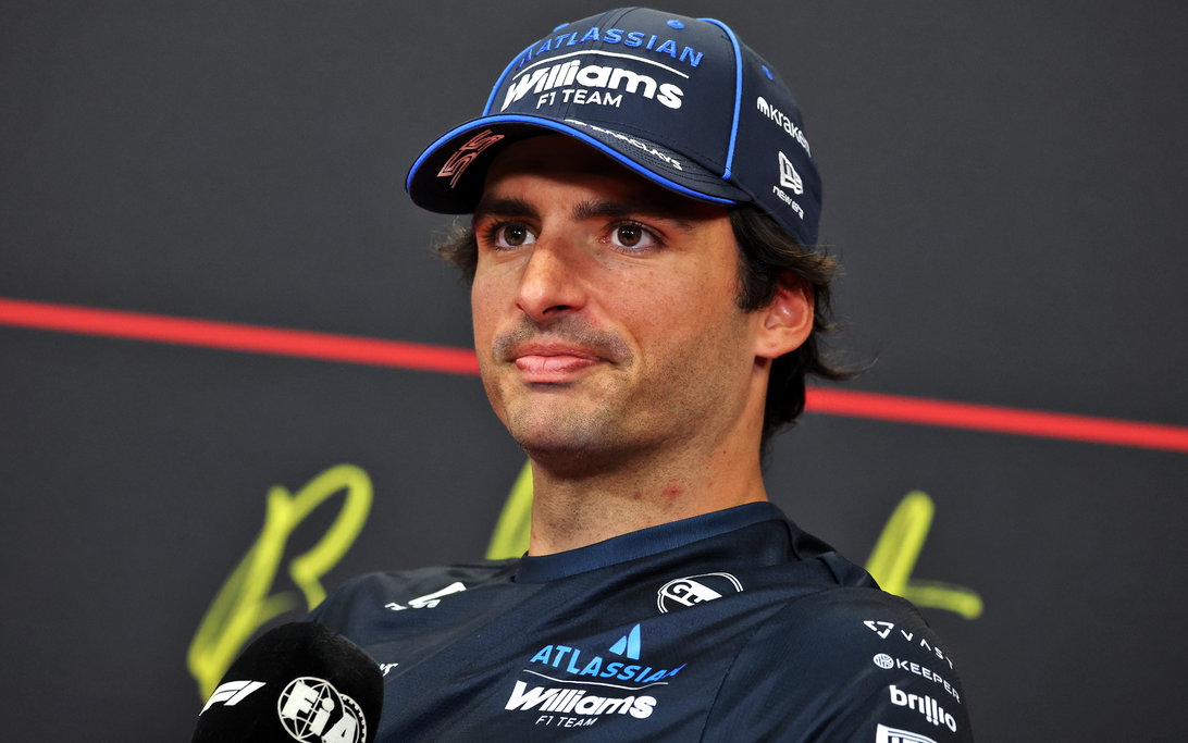 Carlos Sainz Confirms Timeline for Williams F1 Future Decision 2 Carlos Sainz considers his Williams future during the 2026 season