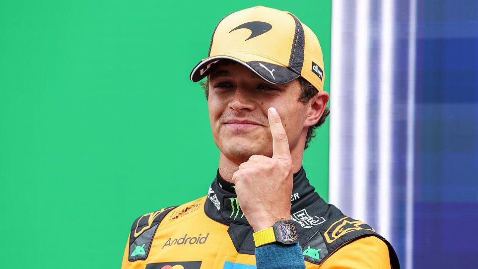 Lando Norris Forced Bold McLaren Move to Block George Russell's Dutch Pole 2 Lando Norris takes pole at the Dutch Grand Prix ahead of George Russell