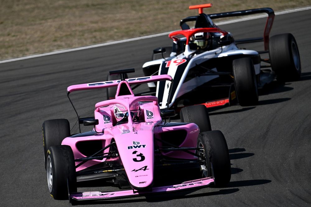F1 ACADEMY Launches Bigger 2026 Rookie Test Program 3 Drivers undertake training and testing as part of F1 ACADEMY’s expanded 2026 programme