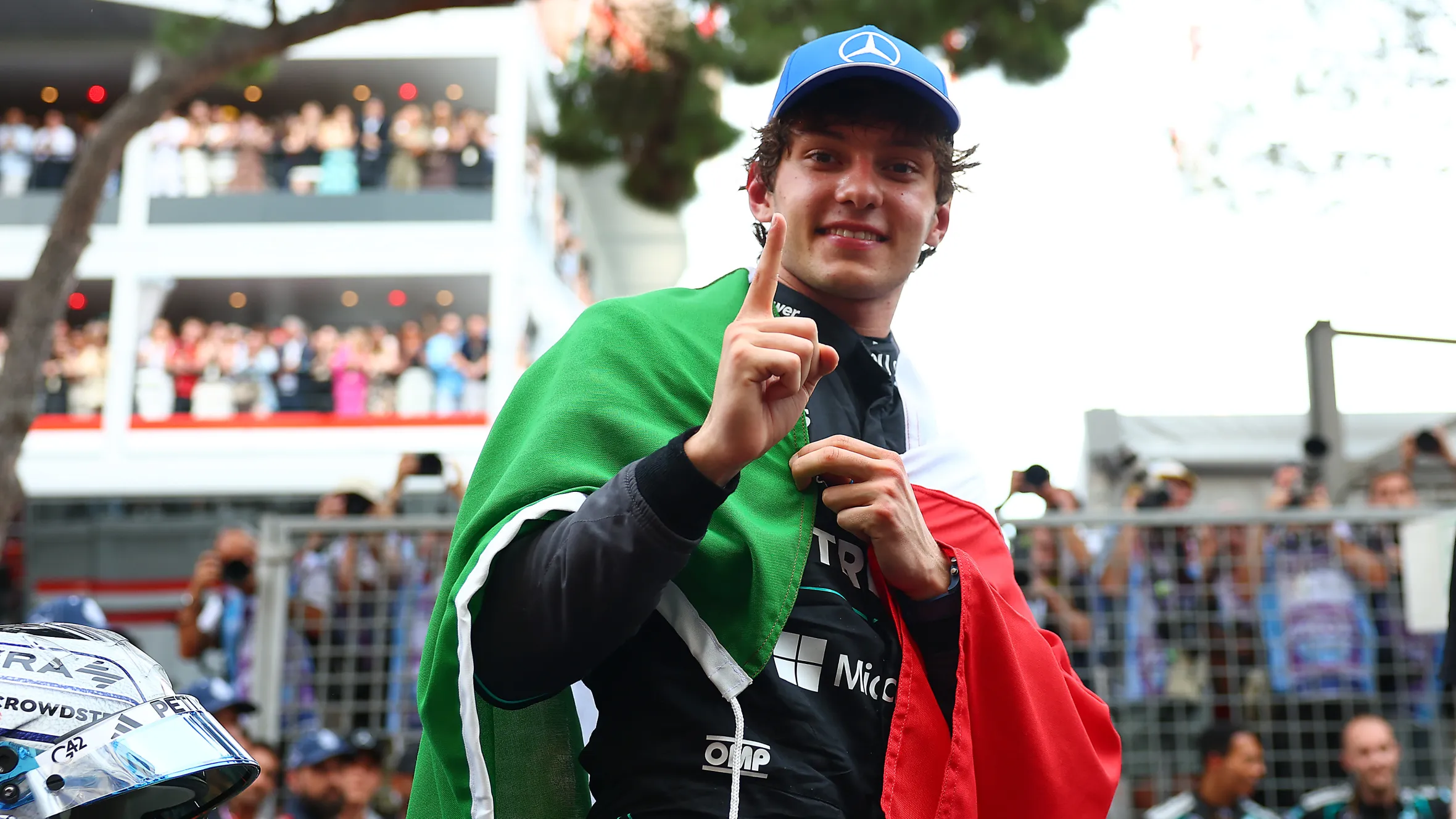 Chaotic F1 Race Shocks with Lewis Hamilton’s Bizarre Start and New Winner 3 F1 podium celebrations after a chaotic Grand Prix