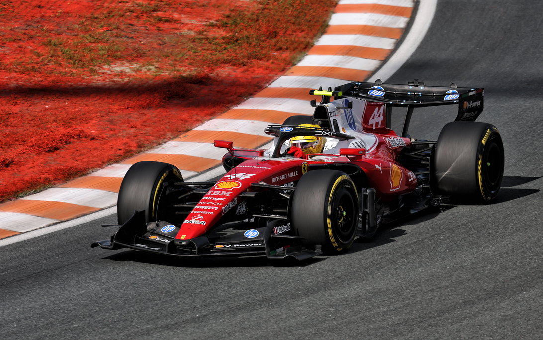 Lewis Hamilton and Several Drivers Under Stewards’ Intense Investigation 3 F1 grid at Zandvoort with multiple drivers under investigation