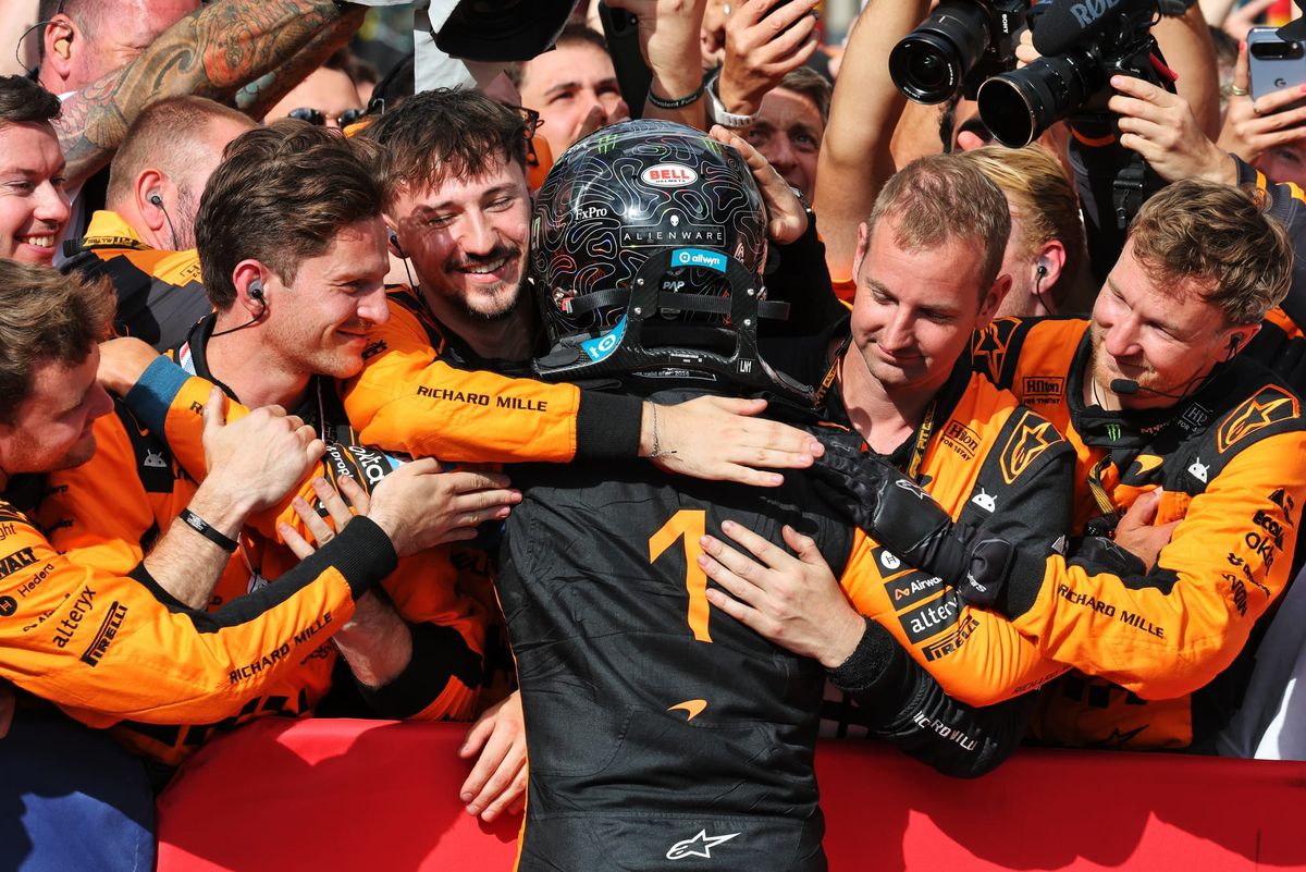 Norris Overtakes Antonelli to Clinch Final F1 Dutch GP Win 2 Lando Norris passes Kimi Antonelli's Mercedes at Zandvoort