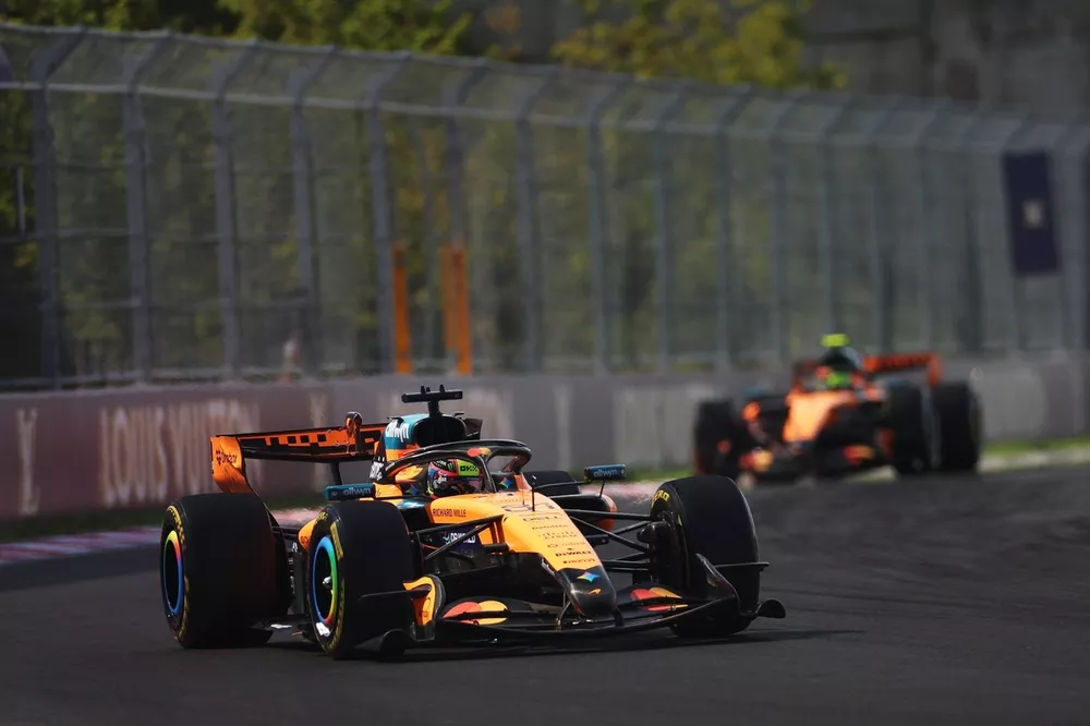 Oscar Piastri Confirms Carlos Sainz Messages After Blue Flag Incident 2 Oscar Piastri reacts after Hungarian GP clash with Carlos Sainz