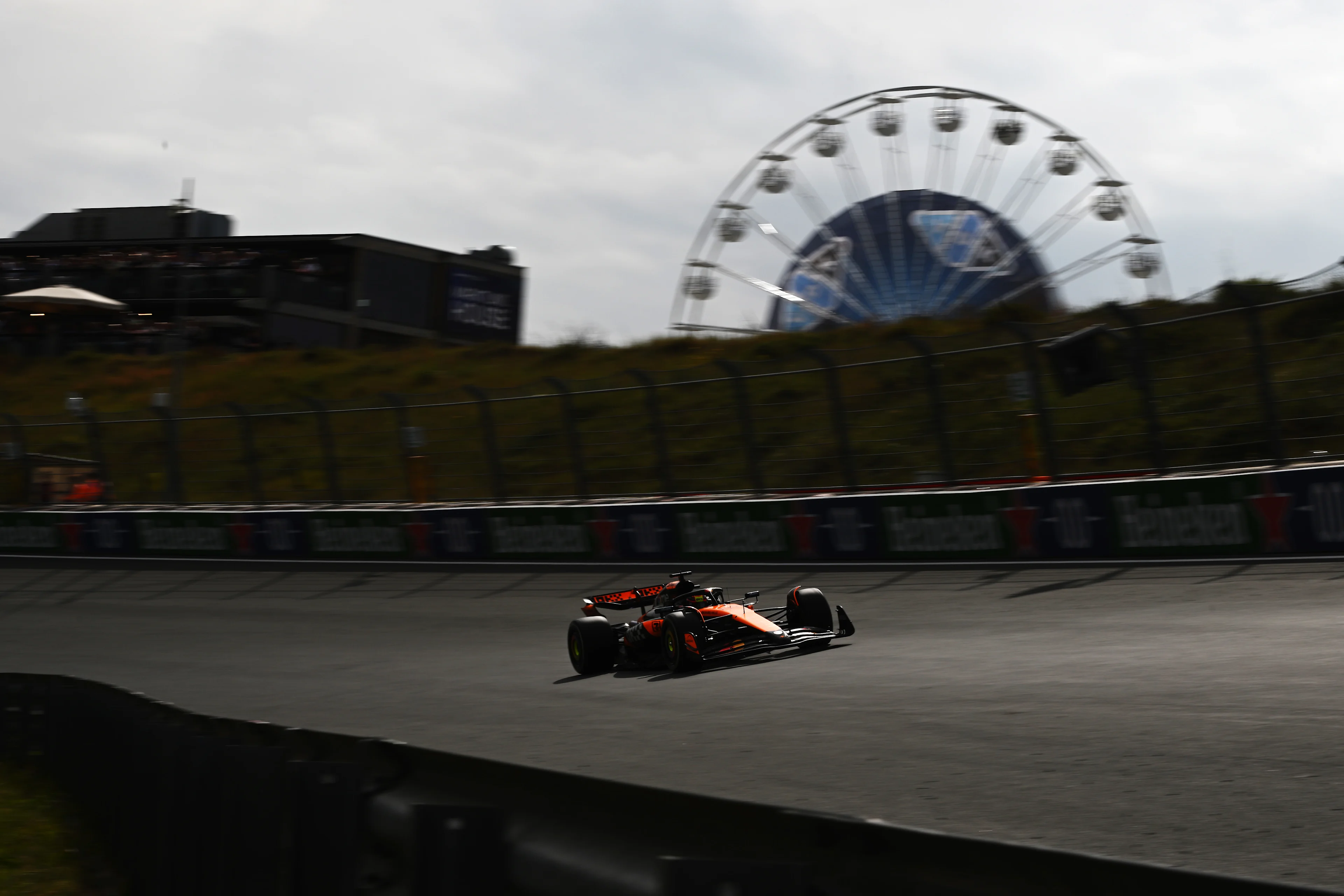 Key Moments to Watch at the Exciting Dutch Grand Prix Zandvoort 2 McLaren prepares for the Dutch Grand Prix at Zandvoort