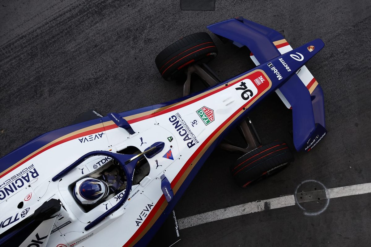 Formula E Gears Up for Thrilling Final Day Title Showdown 2 Pascal Wehrlein wins to set up a Porsche Formula E title showdown in London
