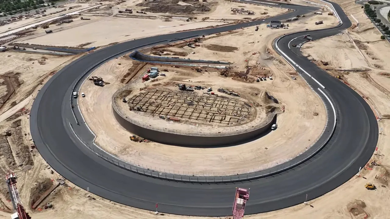 Stunning Aerial Shots Reveal New Thrilling F1 Corner 2 Illustrative view of construction at a modern Formula 1 circuit