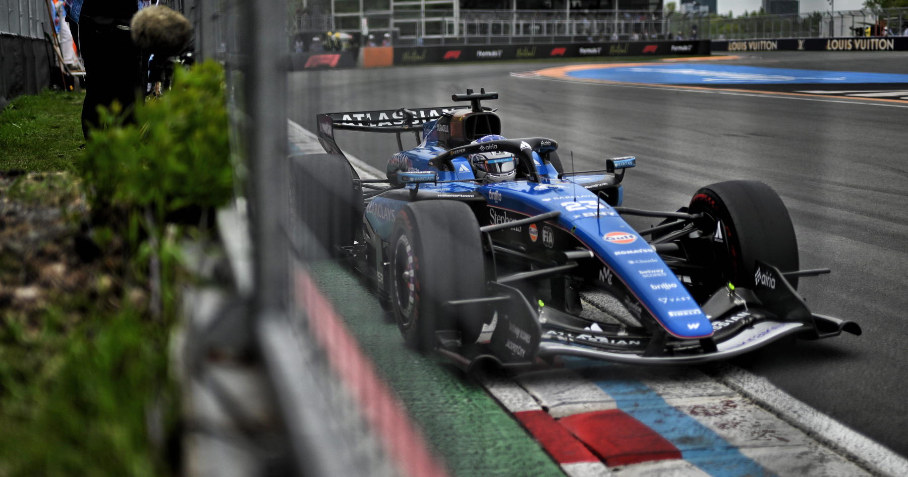Williams Reveals Striking ‘Plane’ Metaphor After Shocking F1 Setback 2 James Vowles and Williams target FW47 recovery with staged upgrades