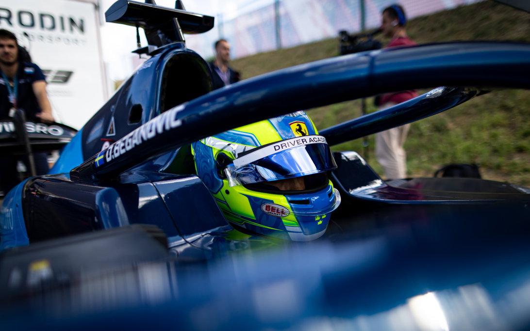 2026 Azerbaijan Grand Prix F2 Baku Sprint Race Final Results 2 Dino Beganovic leads the F2 Sprint Race at the Baku City Circuit