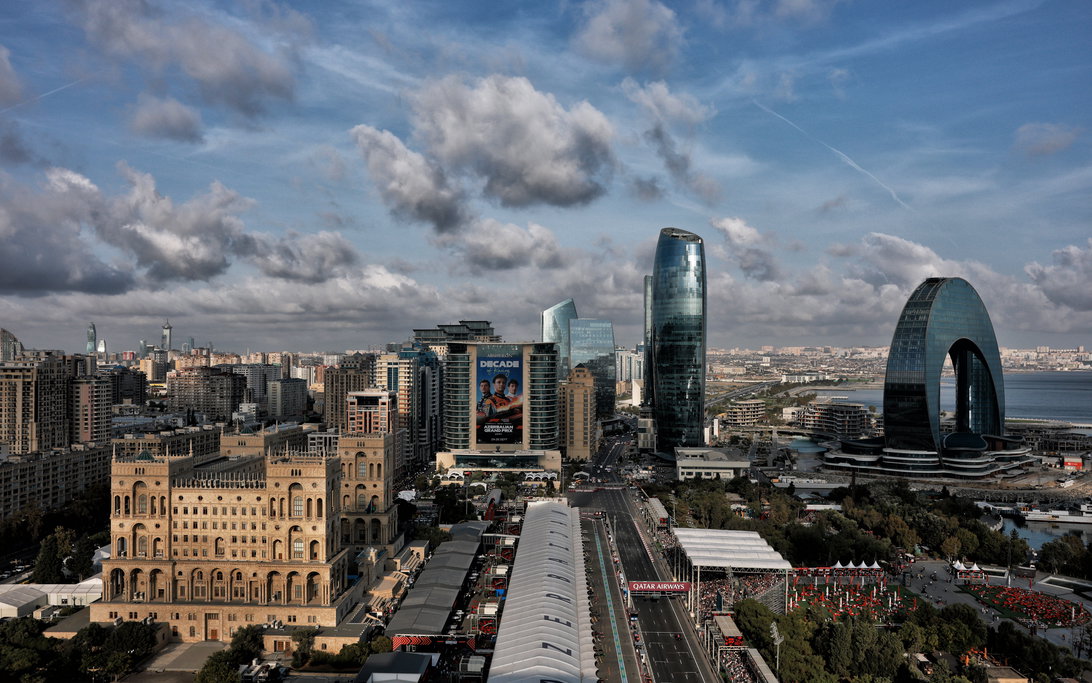 2026 F1 Azerbaijan Grand Prix: Stay Updated with Baku’s Latest Weather 3 Paddock view in Baku as teams prepare for lighter winds at the 2026 Azerbaijan GP