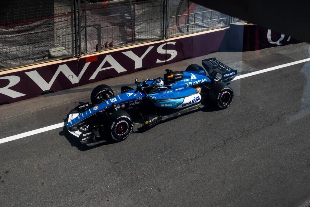 Alex Albon Reveals Shocking 'Three-Wheel' Problem That Ended Baku Race 2 Alex Albon’s Williams FW48 in Baku amid stability concerns