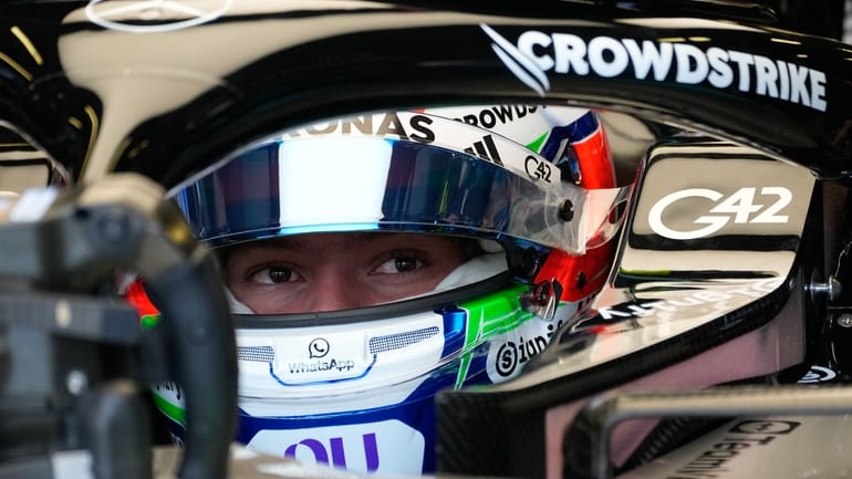 Kimi Antonelli Says He Was “Driving Like My Grandmother” at Baku F1 Race 2 Kimi Antonelli navigates Baku’s street circuit during the Azerbaijan Grand Prix