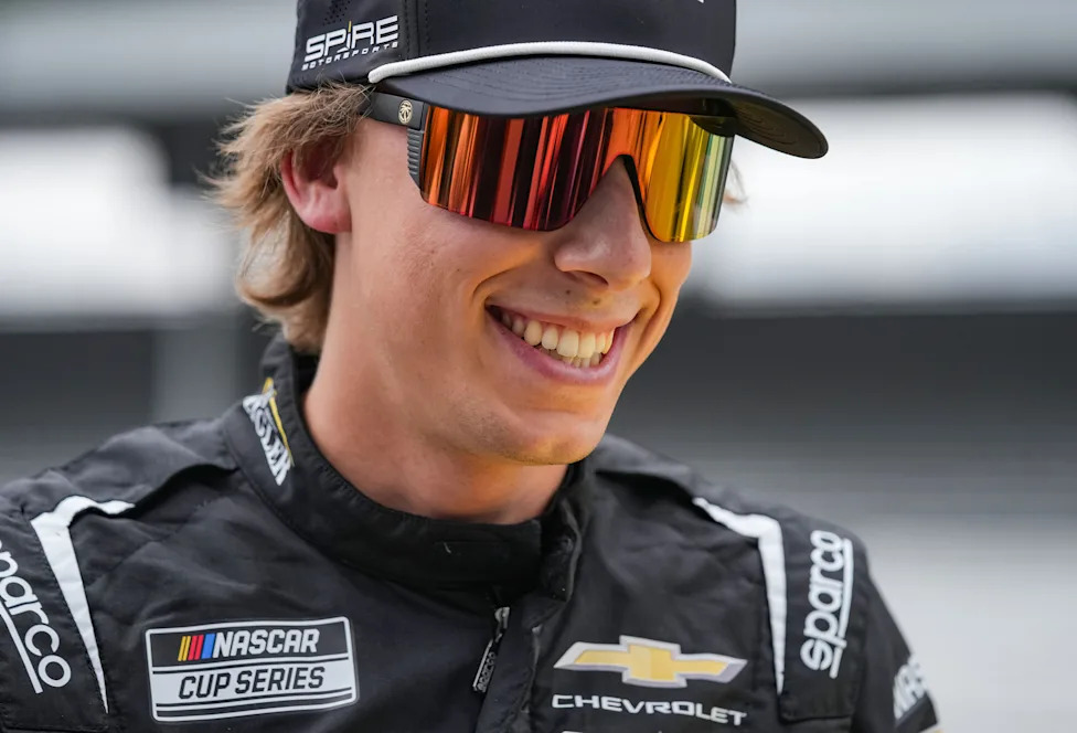 Hocevar Targets Blaney as Tensions Explode at Bristol Showdown 2 Ryan Blaney and Carson Hocevar exchange punches on pit road after the Bristol Night Race