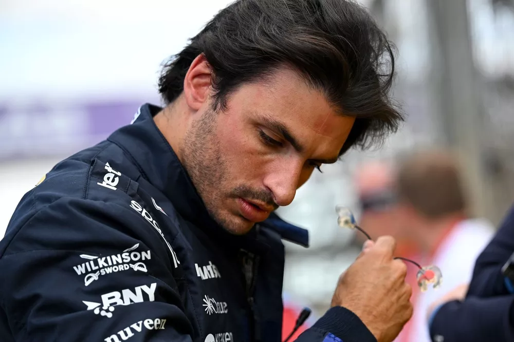 Sainz Excited to Bring Formula 1 Thrills Back to Madrid 2 Carlos Sainz at the Madring circuit in Madrid