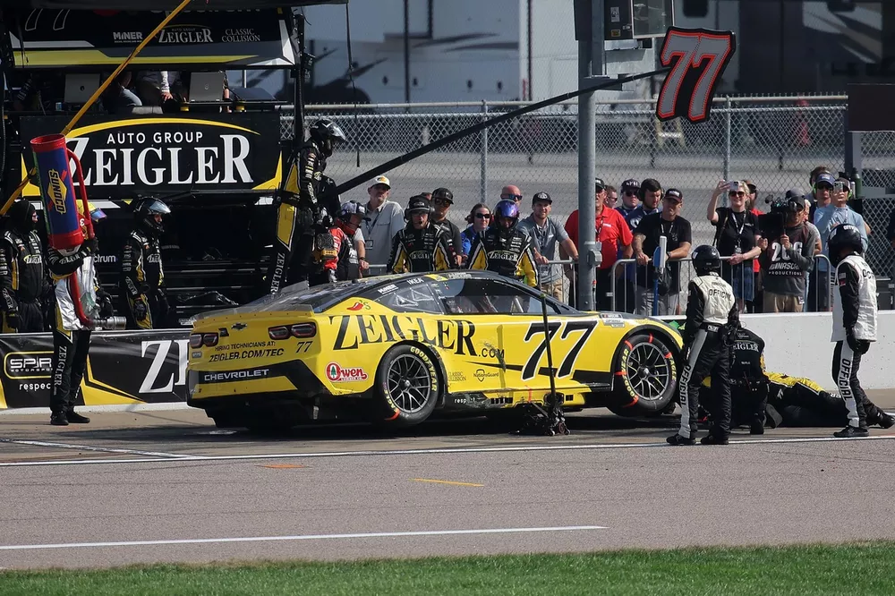 Carson Hocevar Reveals What Sparked Restart Crash That Ruined His Day 2 Carson Hocevar explains the restart pileup at Kansas Speedway